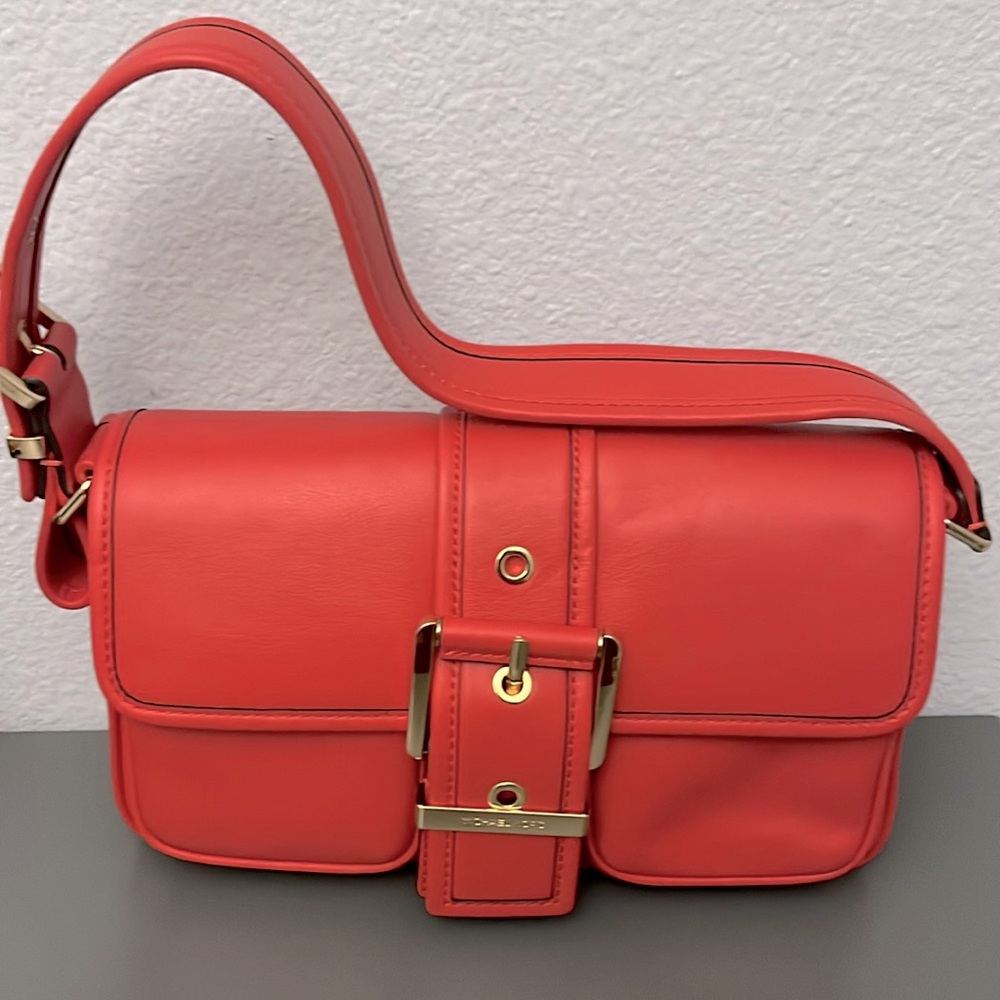 NWT MICHAEL Michael Kors Colby Medium Leather Shoulder Bag